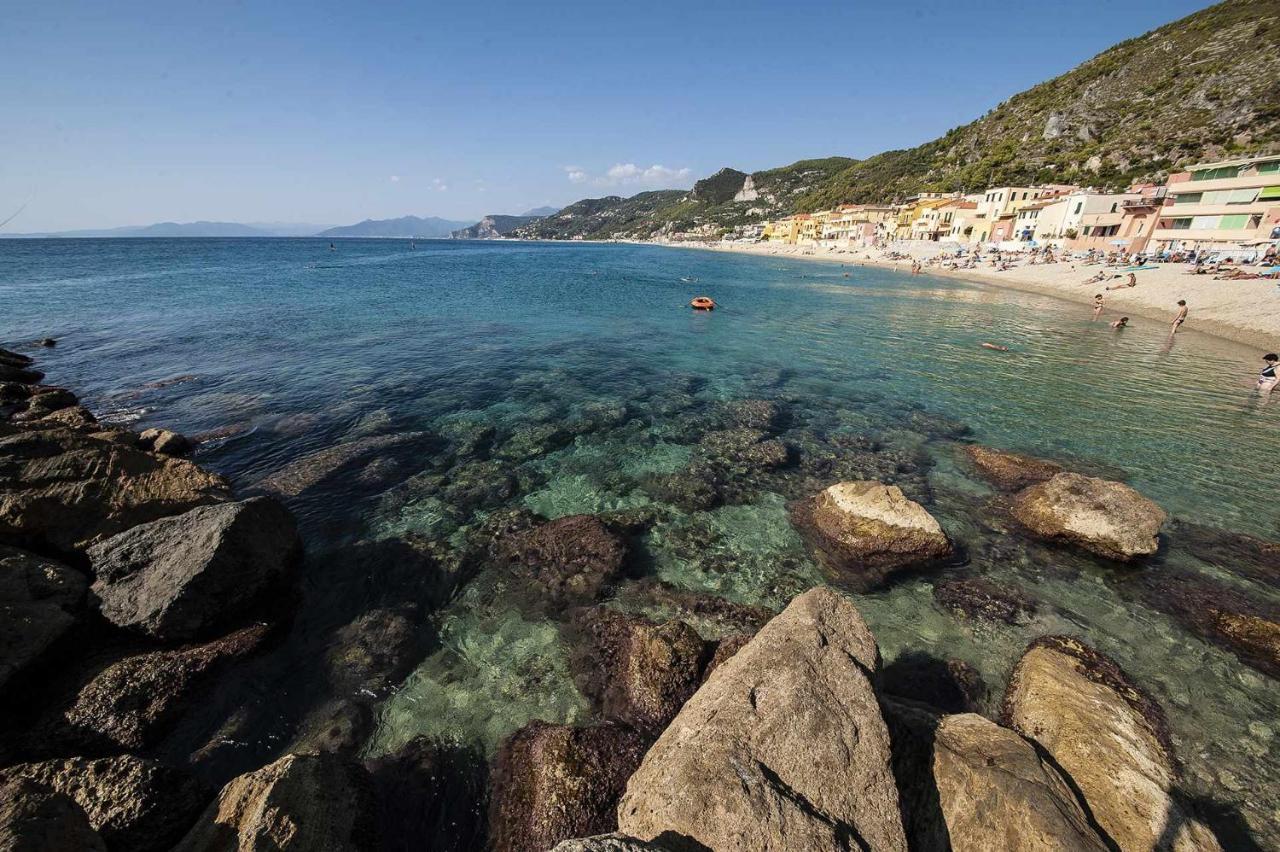 Le Torri Riviera Holiday Albenga Kültér fotó